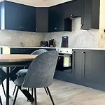 Peaceful, Relaxing And Warm 2-bedroom, Sleeps 4, Self-catering Galtee Mountain - For Mitchelstown, Cahir, Cashel And Cork, 1hr Drive From 4 Cities Apartman