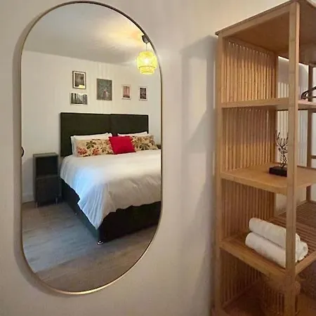 Apartament Peaceful, Relaxing And Warm 2-bedroom, Sleeps 4, Self-catering Galtee Mountain - For Mitchelstown, Cahir, Cashel And Cork, 1hr Drive From 4 Cities