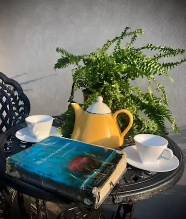 Apartament Peaceful, Relaxing And Warm 2-bedroom, Sleeps 4, Self-catering Galtee Mountain - For Mitchelstown, Cahir, Cashel And Cork, 1hr Drive From 4 Cities